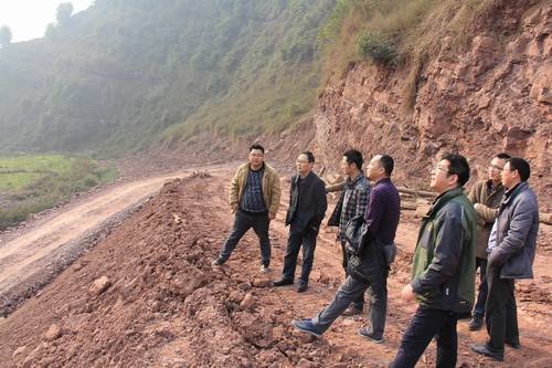 董蜀良、汪輝德春節前夕到蟠龍湖水庫、銅頭引水工程等項目慰問一線干部職工